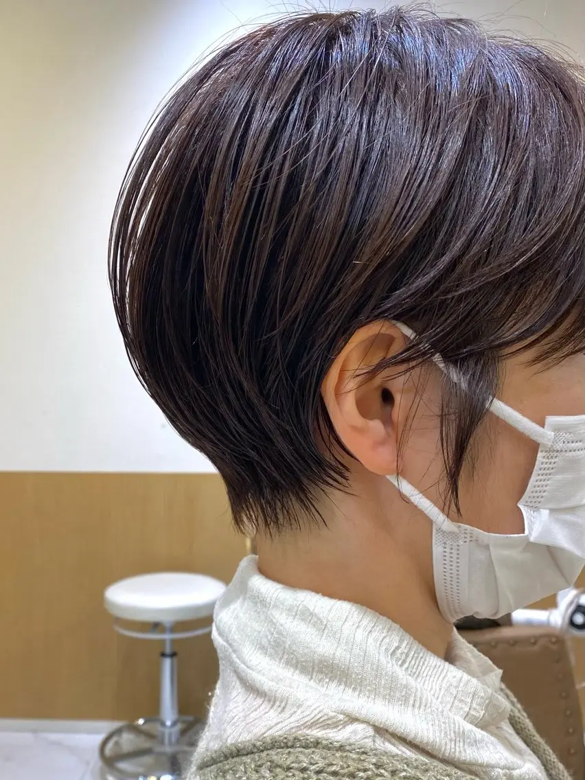 ショート カラー くびれヘア ショートヘア 坂井 茅聖のヘアスタイル