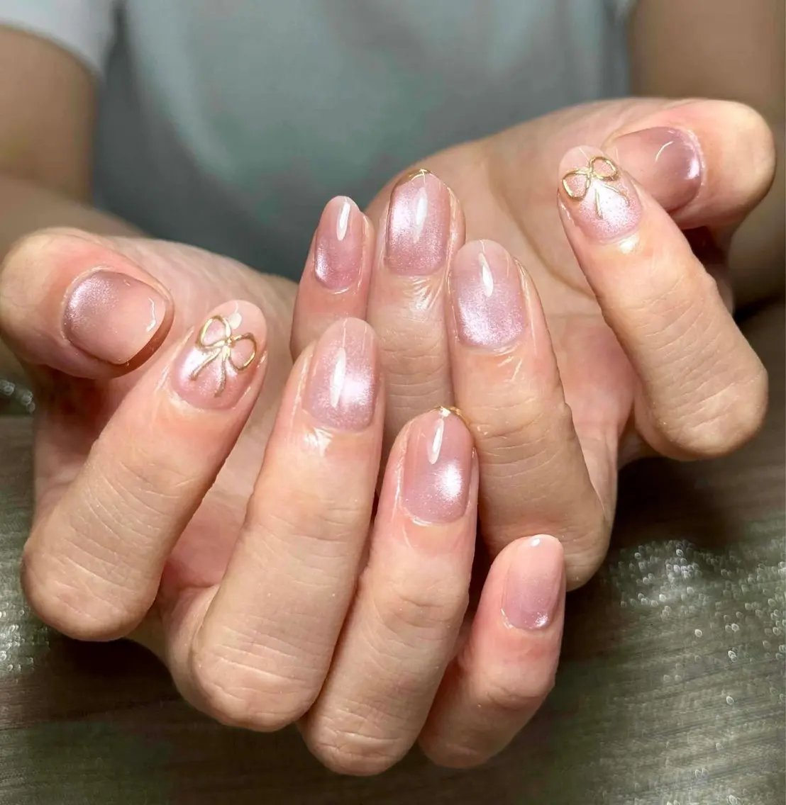 ネイル オーロラネイル ブルー チークネイル 長さ出し フットネイル ハンドネイル Kaki ちゃんのネイルデザイン