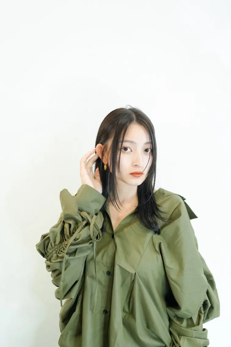 セミロング カラー アディクシーカラー バレイヤージュ ブリーチ デザインカラー ダブルカラー カット トリートメント opus 店長大和 レイヤー/赤み消しのヘアスタイル