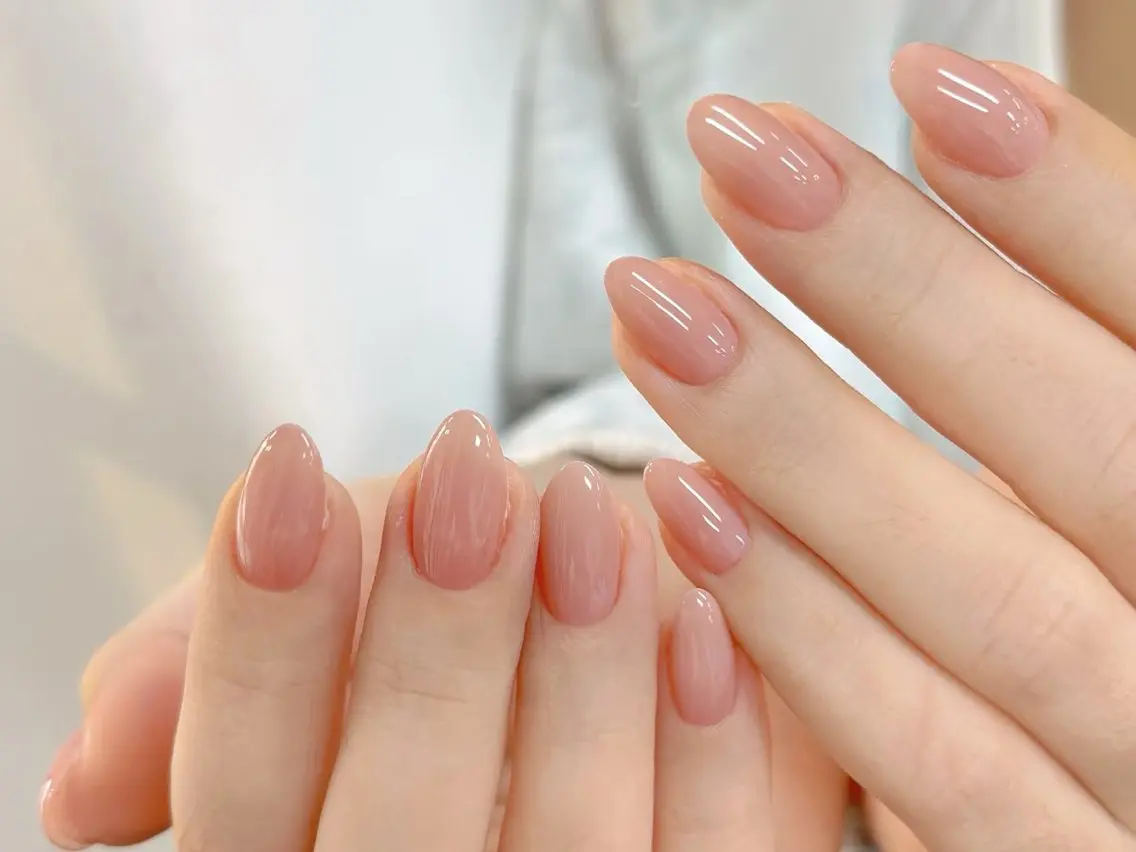 ネイル ハンドネイル ネイルサロンAiri 長さ出し·シンプルのネイルデザイン