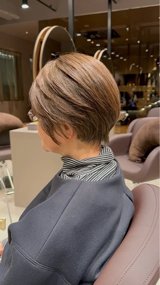 ショート カラー ヘアカラー 庄司 理音のヘアスタイル