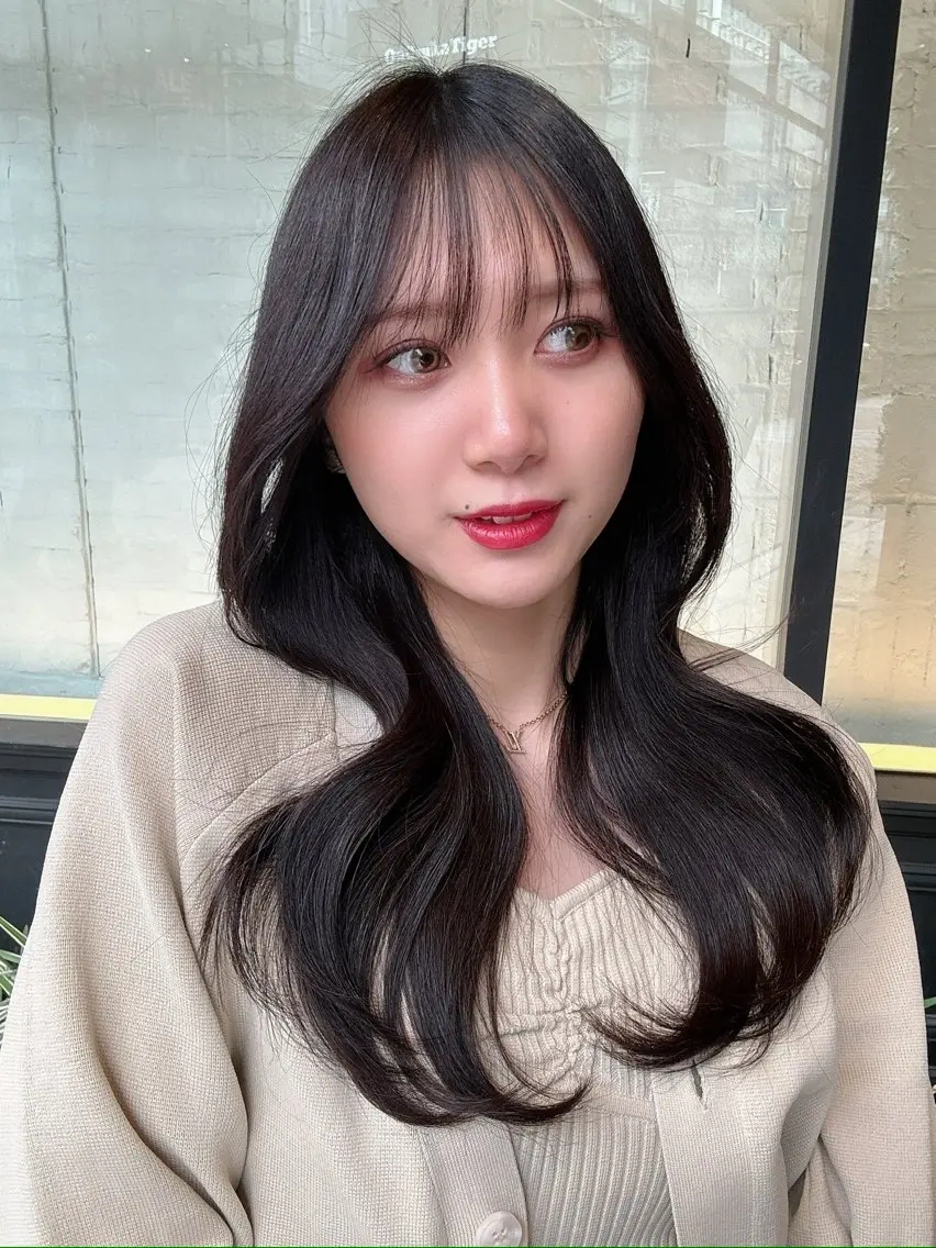 ロング カット ヘアカラー トリートメント 新宿✨顔周りカット 韓国ヘア/坂本亜裟海のヘアスタイル