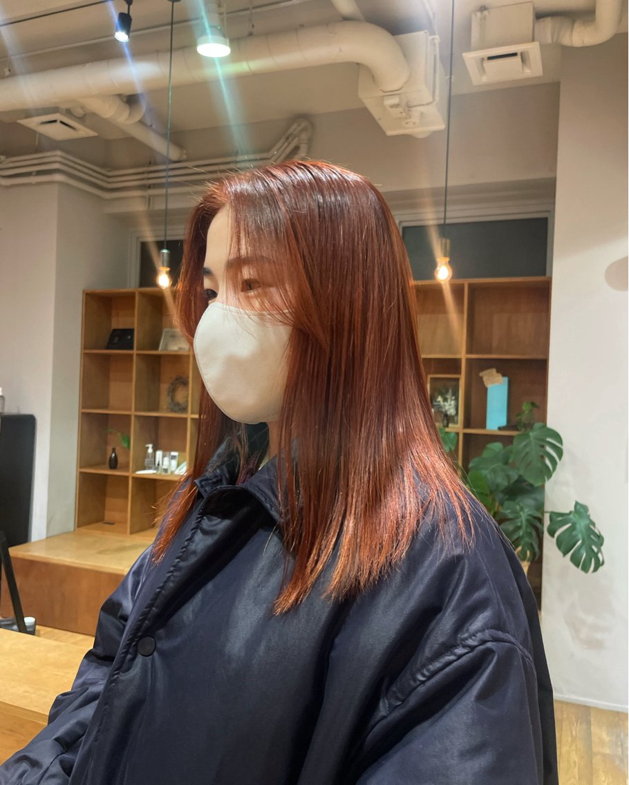 ミディアム カラー オレンジ カット ヘアカラー トリートメント レイヤー/縮毛矯正 🪄chihiroのヘアスタイル