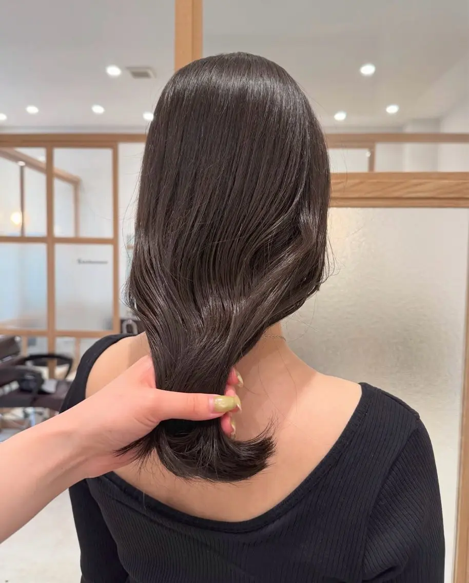 \ 5・6月限定❗️/【人気No1艶髪メニュー🌸✨】似合わせカット+ケアカラー+HITA5stepトリートメント🧴の写真