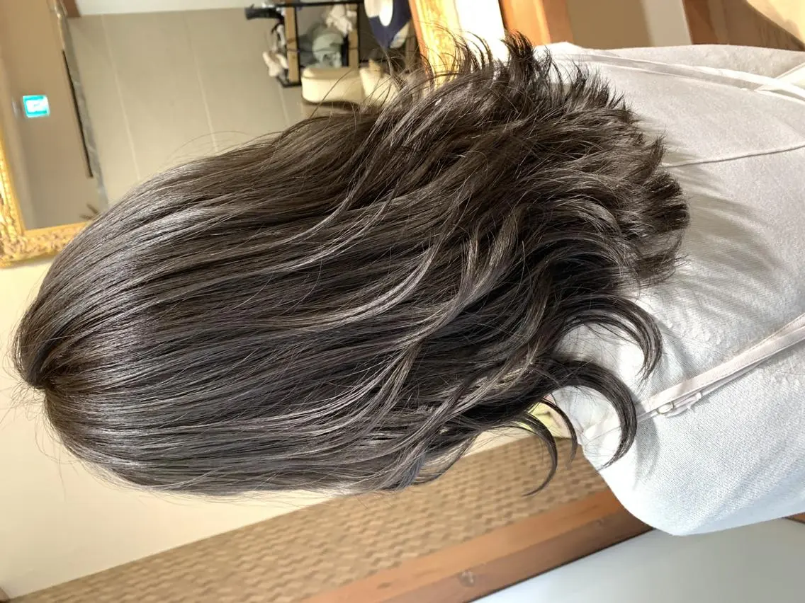 ミディアム カラー ブリーチ グレージュ ブリーチなしカラー カット ヘアカラー トリートメント ハイトーン得意😍 Lumiereのヘアスタイル
