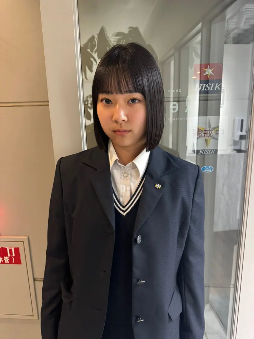 ショート ヘアアレンジ ボブ くびれヘア 顔まわりレイヤー ハイライト 髪質改善 🫧umu.🫧韓国 /レイヤー/ハッシュのヘアスタイル