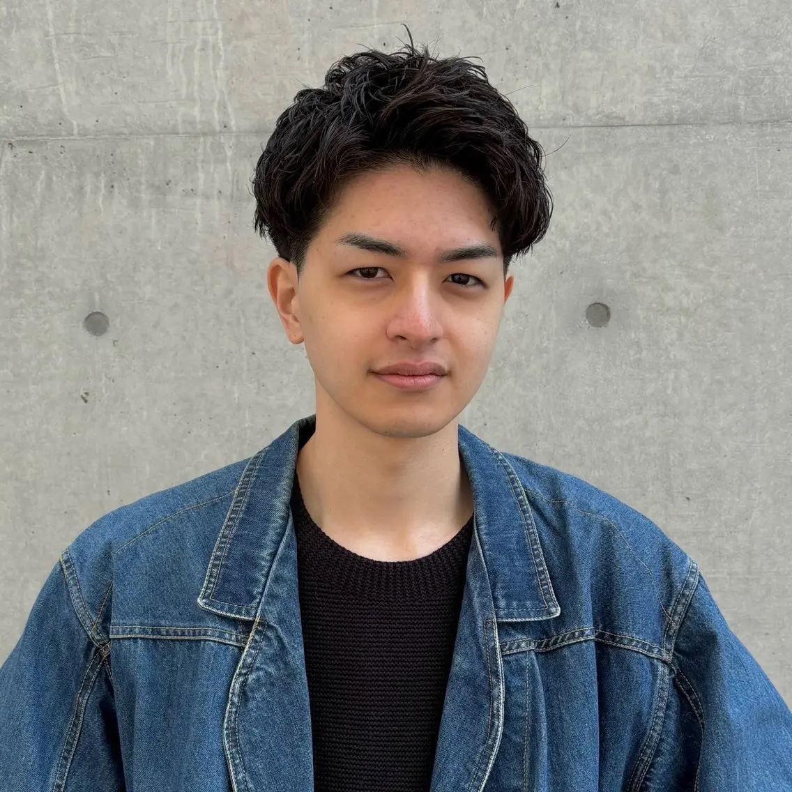 パーマ メンズ フェードカット メンズパーマ メンズショート スパイキーショート 波巻きパーマ 【メンズ 特化】村斎　伶次のヘアスタイル