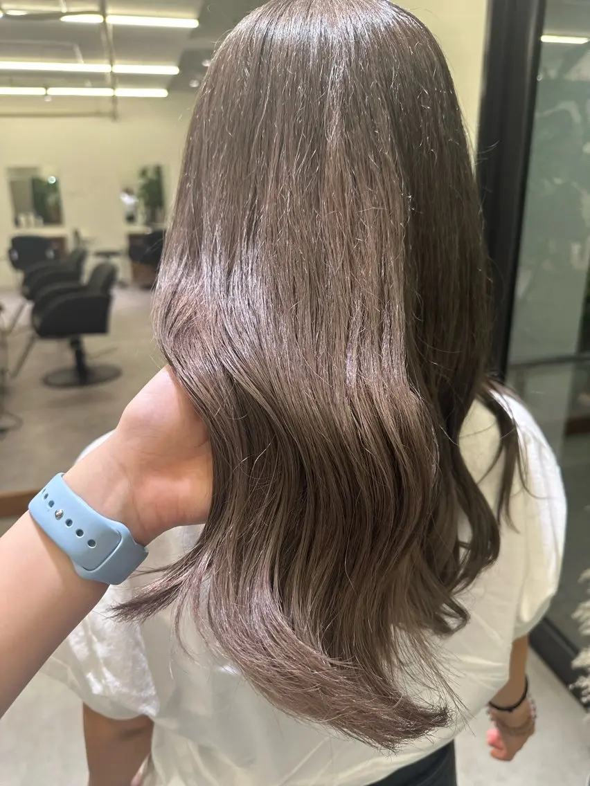 カラー ヘアカラー トリートメント 🫧小栗 萌衣✨のヘアスタイル