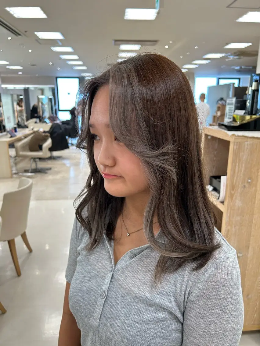 カラー 💜暖色系カラー/ ブリーチカラー💜のヘアスタイル