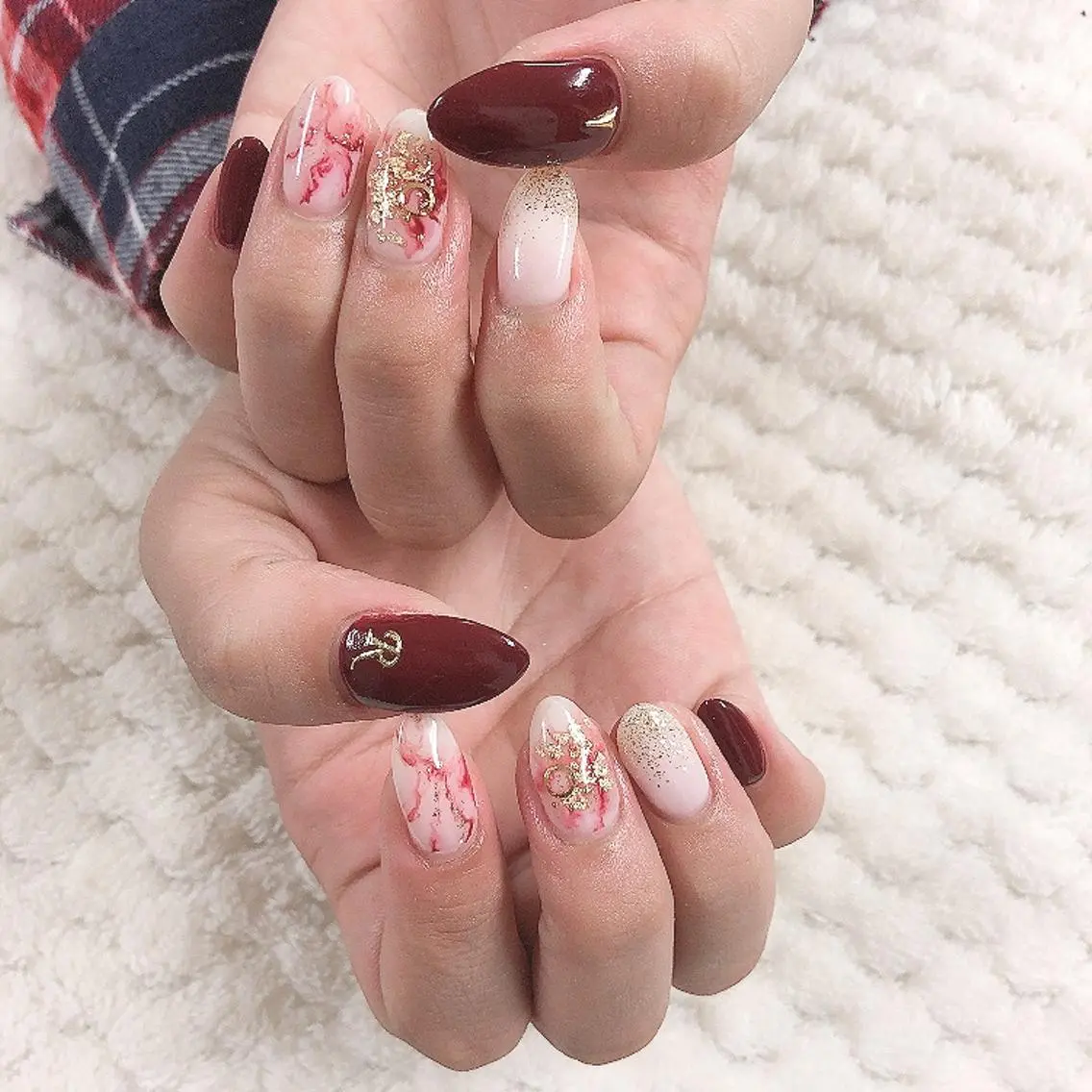 ネイル ボルドー ニュアンスネイル ono megumiのネイルデザイン