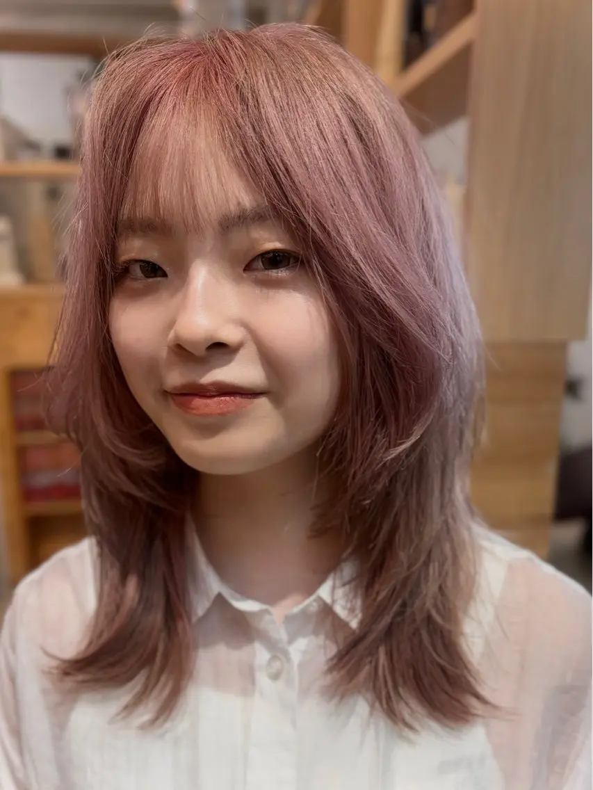 セミロング カラー ブラウンカラー 透明感カラー ハイトーンカラー ラベンダーカラー ピンクカラー カット ヘアカラー cana 札幌レイヤースタイルのヘアスタイル