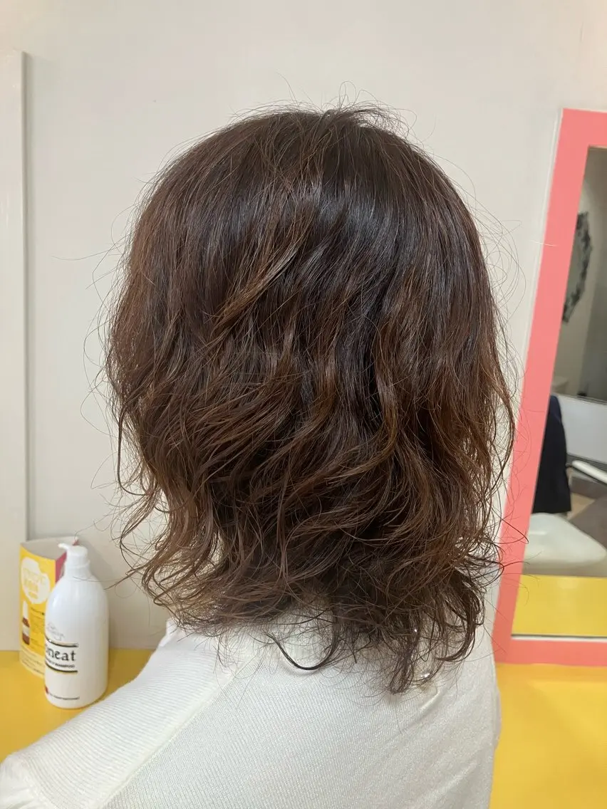 セミロング カラー パーマ 横田 尚登のヘアスタイル
