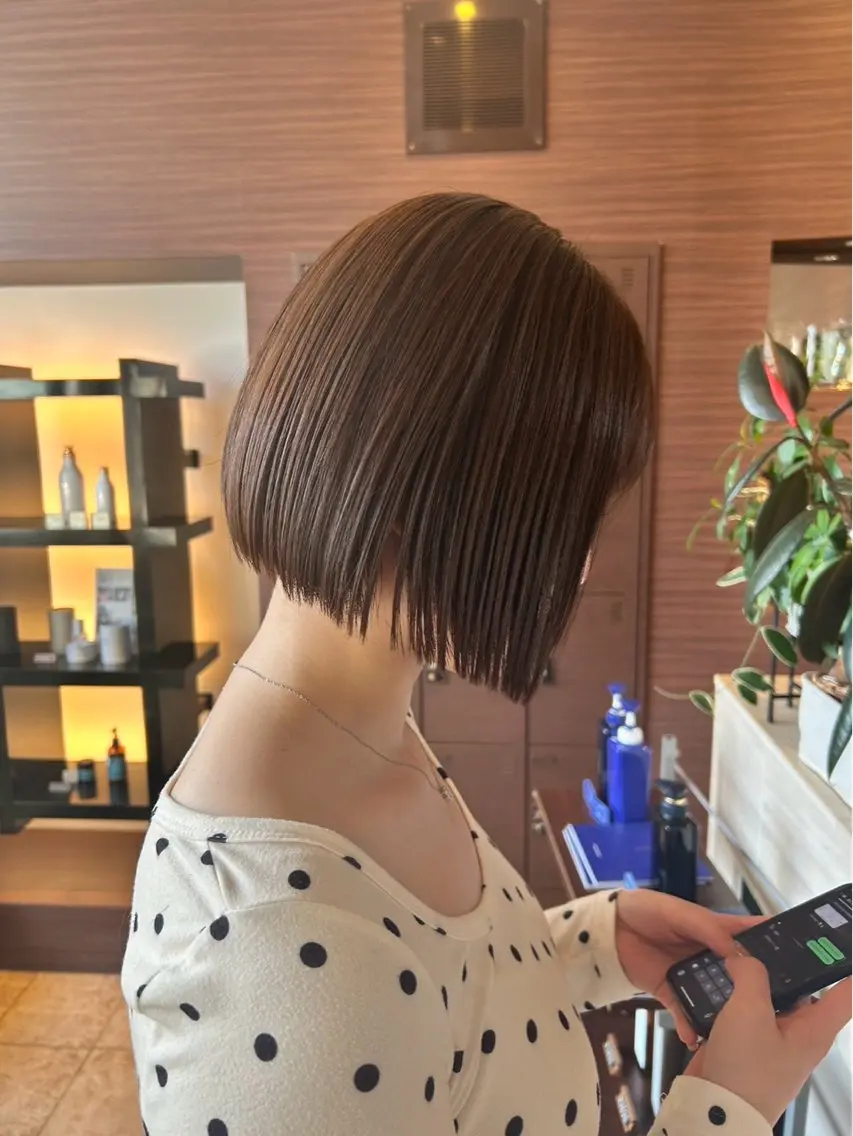 ショート カラー ブラウンカラー ショコラブラウン 川邊 唯礼のヘアスタイル