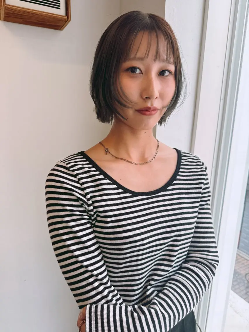 ショート カラー ボブ 顔まわりレイヤー レイヤーカット カット ヘアカラー トリートメント 【韓国レイヤー特化 ハッシュカット】のヘアスタイル
