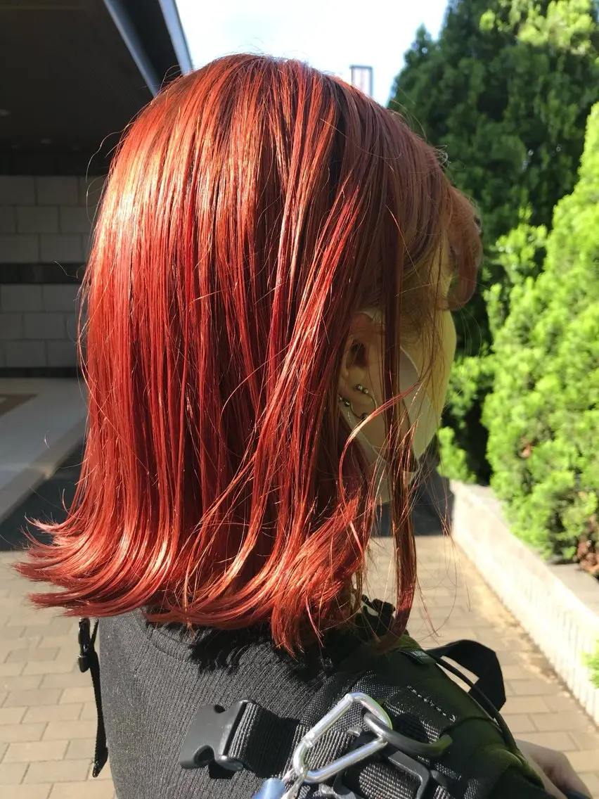 ミディアム カラー VOLANCH/ MAIのヘアスタイル