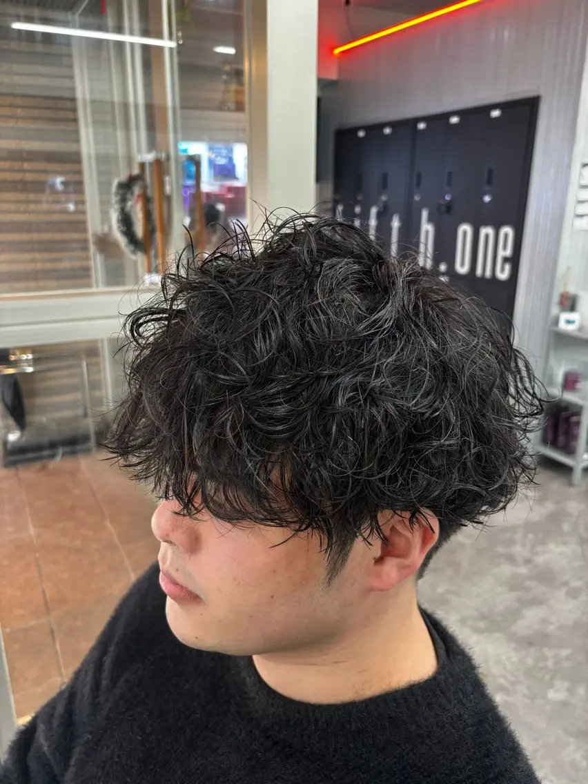 パーマ メンズ カット パーマ メンズ特化✨️ 韓国風パーマ🔥一八のヘアスタイル