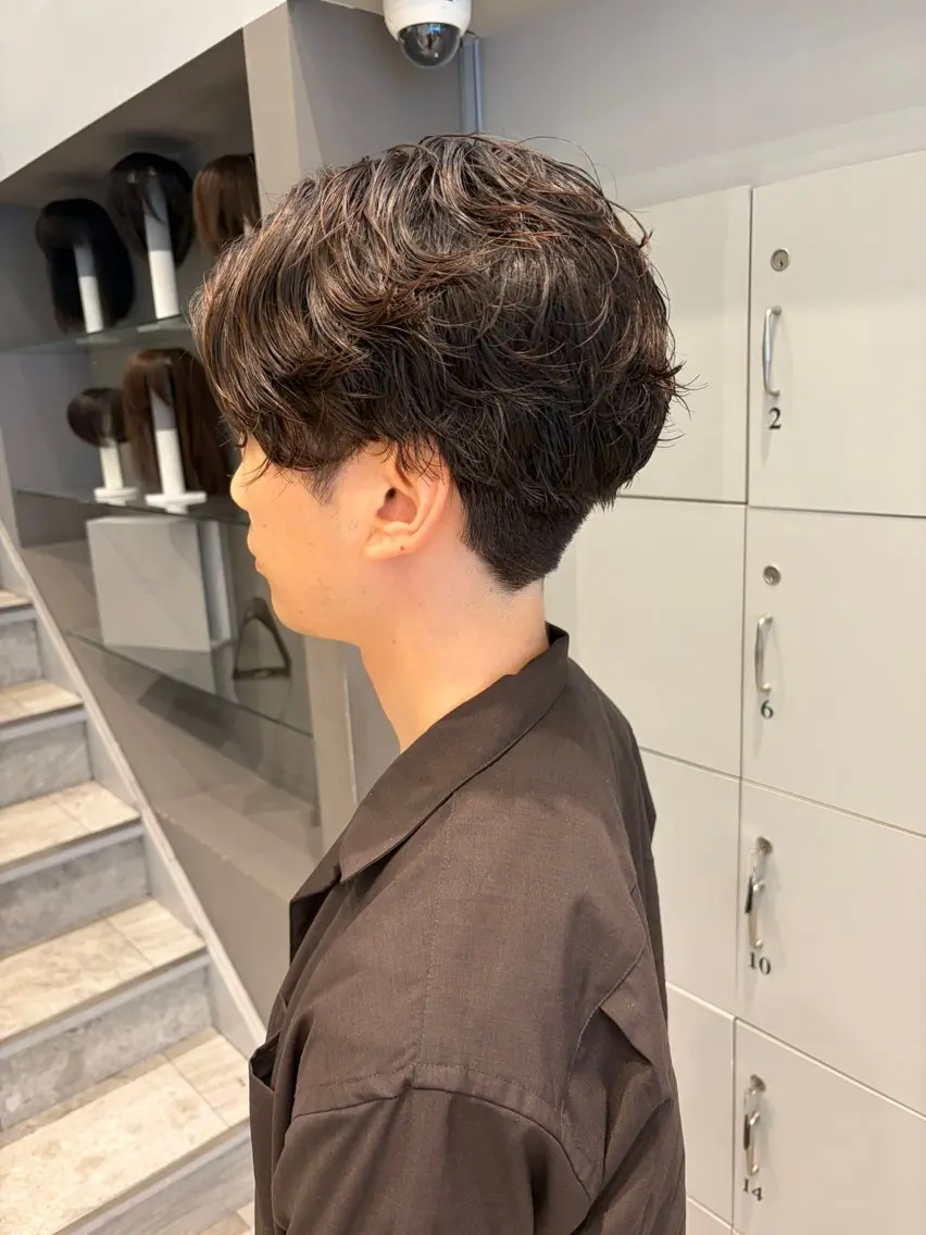 パーマ メンズ earth銀座 青山🩵のヘアスタイル