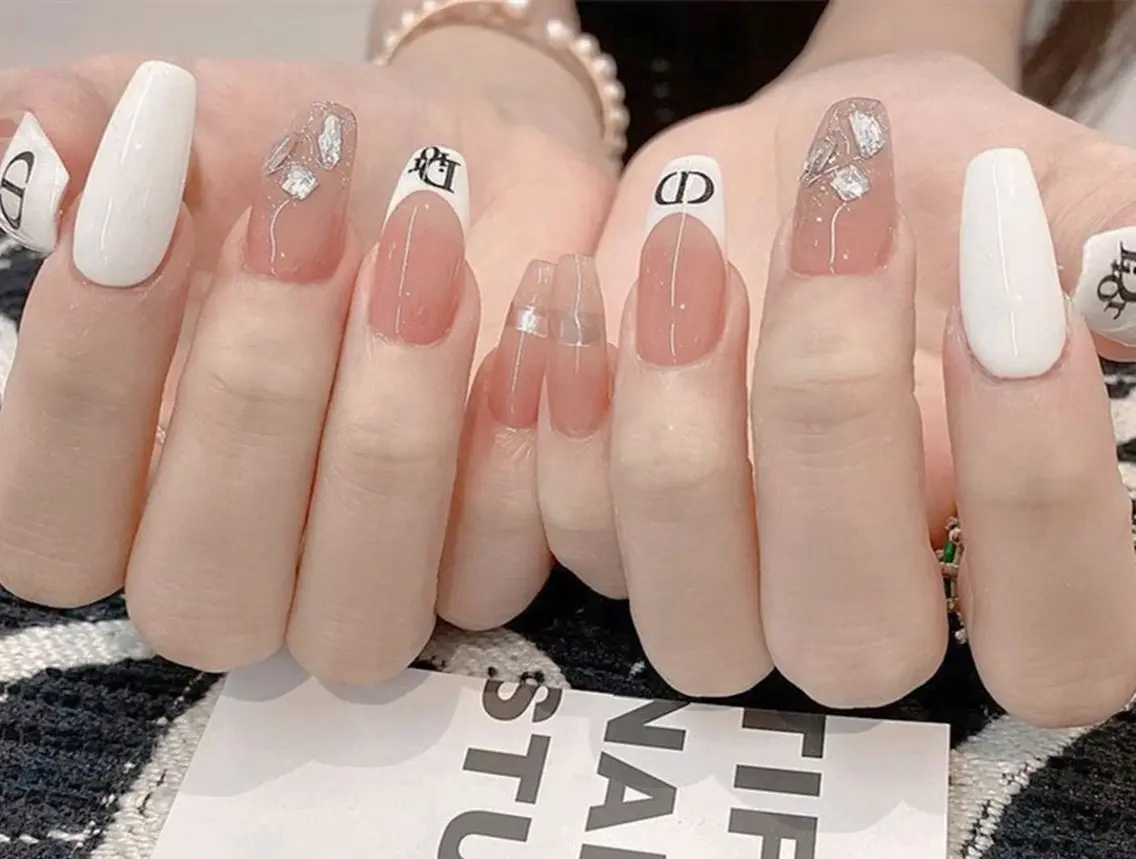 ネイル ハンドネイル ハンドケア OCEAN nail パラジェル　取扱い店のネイルデザイン