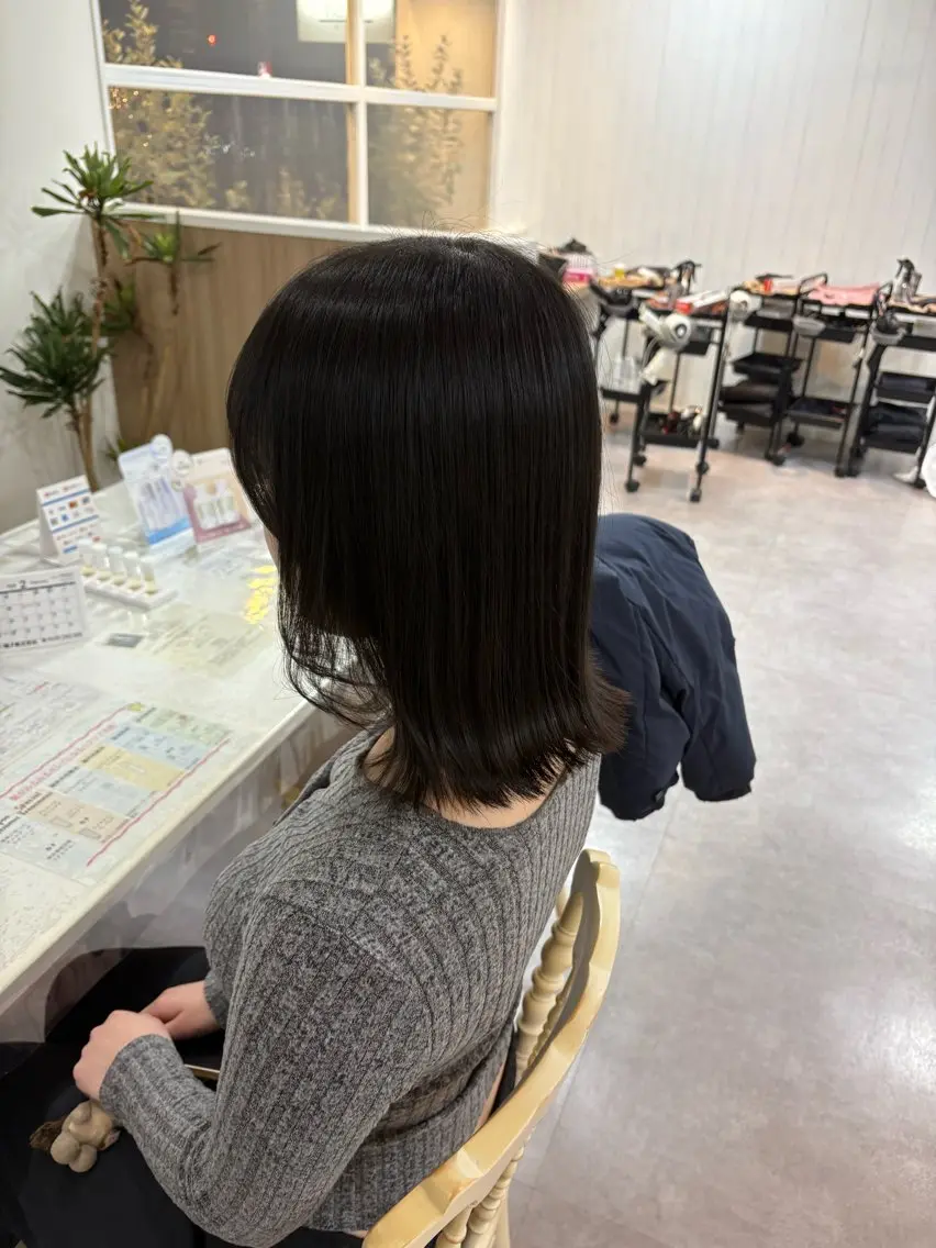 ミディアム 顔周りカット レイヤーカット 高橋 真歩のヘアスタイル