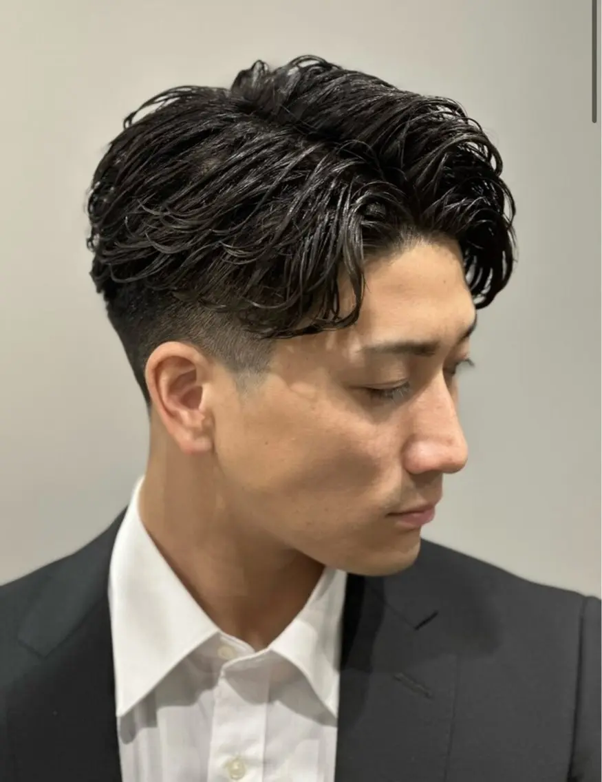 ショート パーマ メンズ カット パーマ トミモト アユムのヘアスタイル