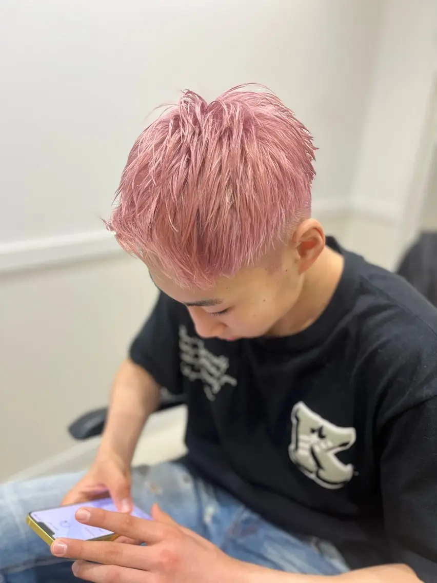 カラー メンズ メンズブリーチ ブリーチ 透明感カラー ダブルカラー 髪質改善 【ただの天才 🎨】のヘアスタイル