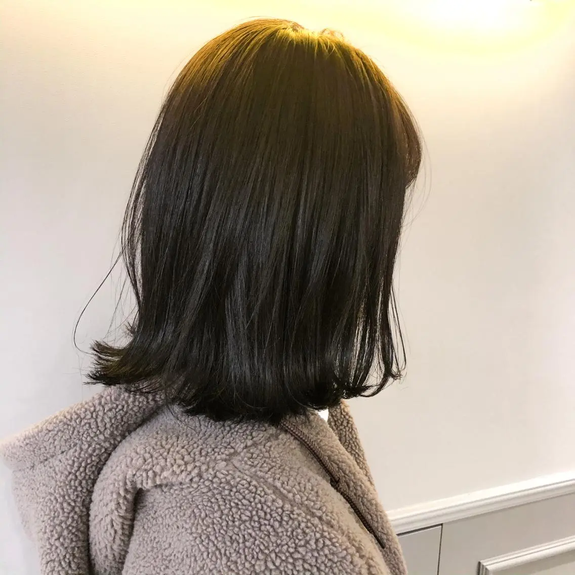 ミディアム カット ヘアカラー ハイトーン×レイヤー カットTAKUMIのヘアスタイル