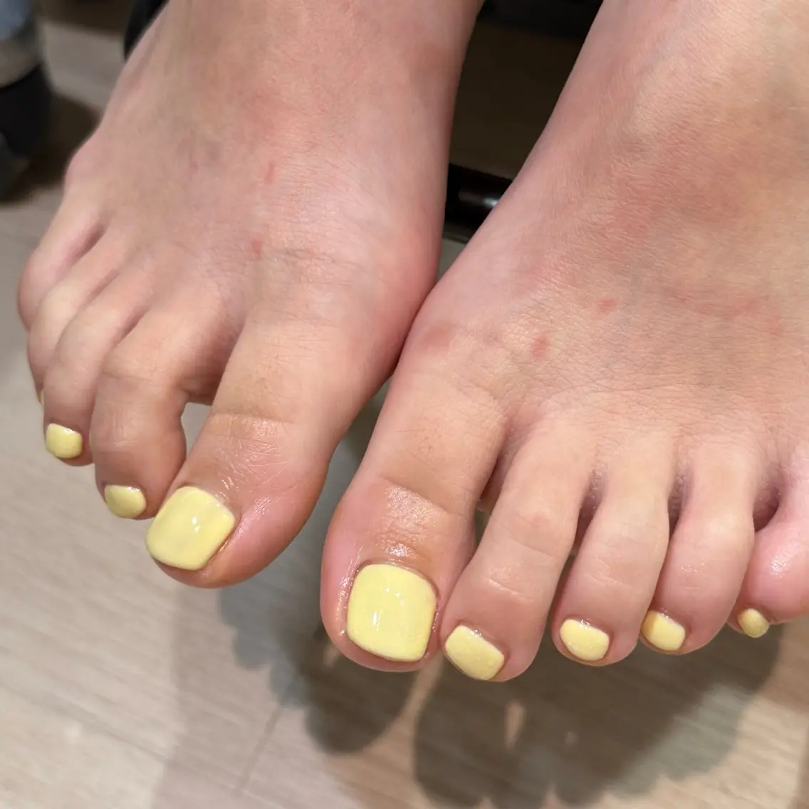 ネイル フットネイル 塩田 悠里のネイルデザイン