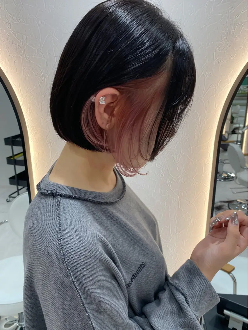 ショート カラー ブリーチ ダブルカラー インナーカラー ピンクカラー ボブ -福岡博多筑紫口- 大津成美のヘアスタイル