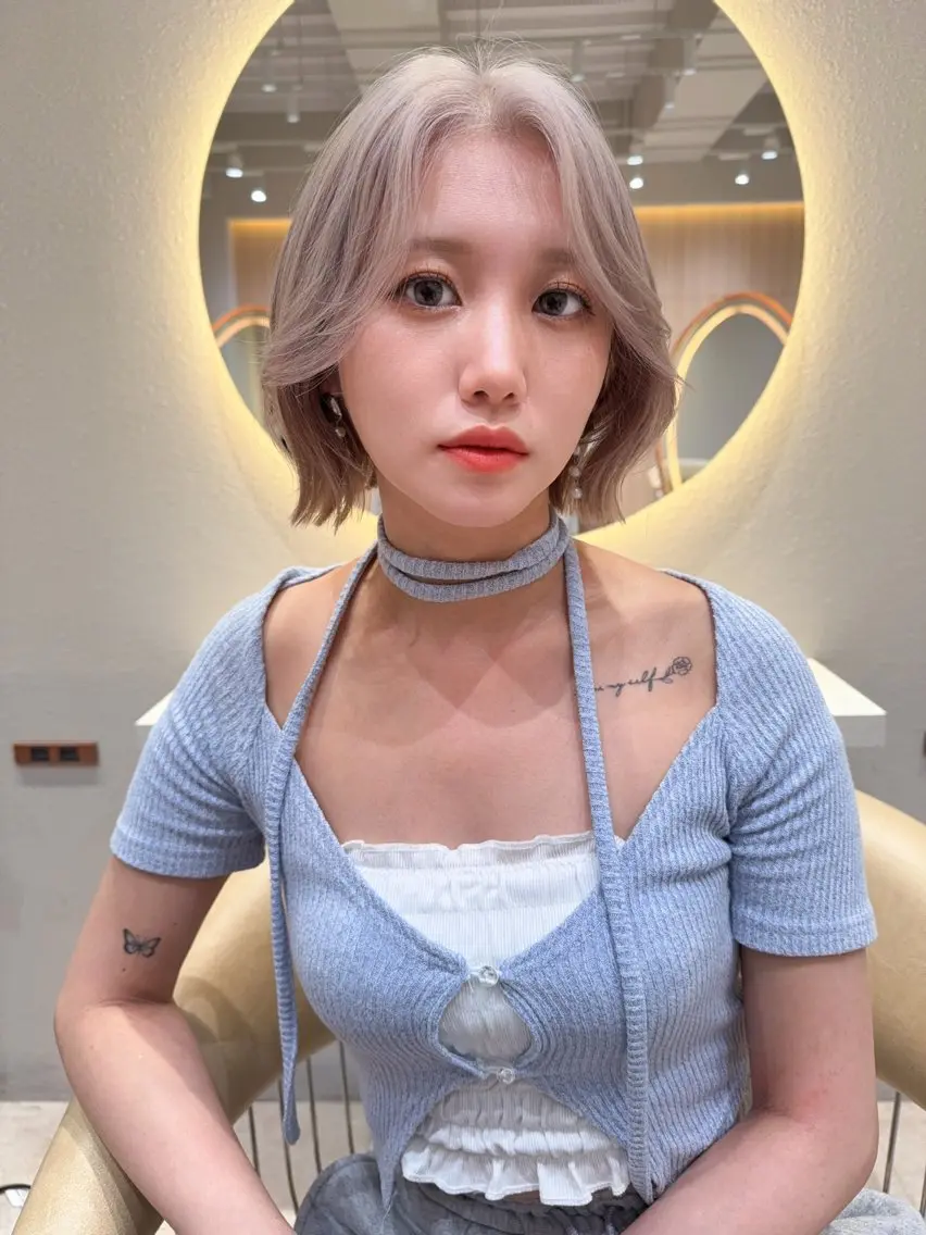 ショート カラー カット ヘアカラー トリートメント 縮毛矯正✨🫧 レイヤー川村利幸のヘアスタイル