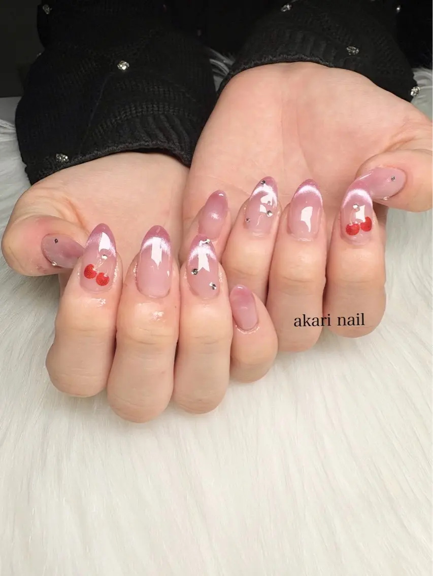ネイル ハンドネイル フットネイル AKARI nail💅のネイルデザイン
