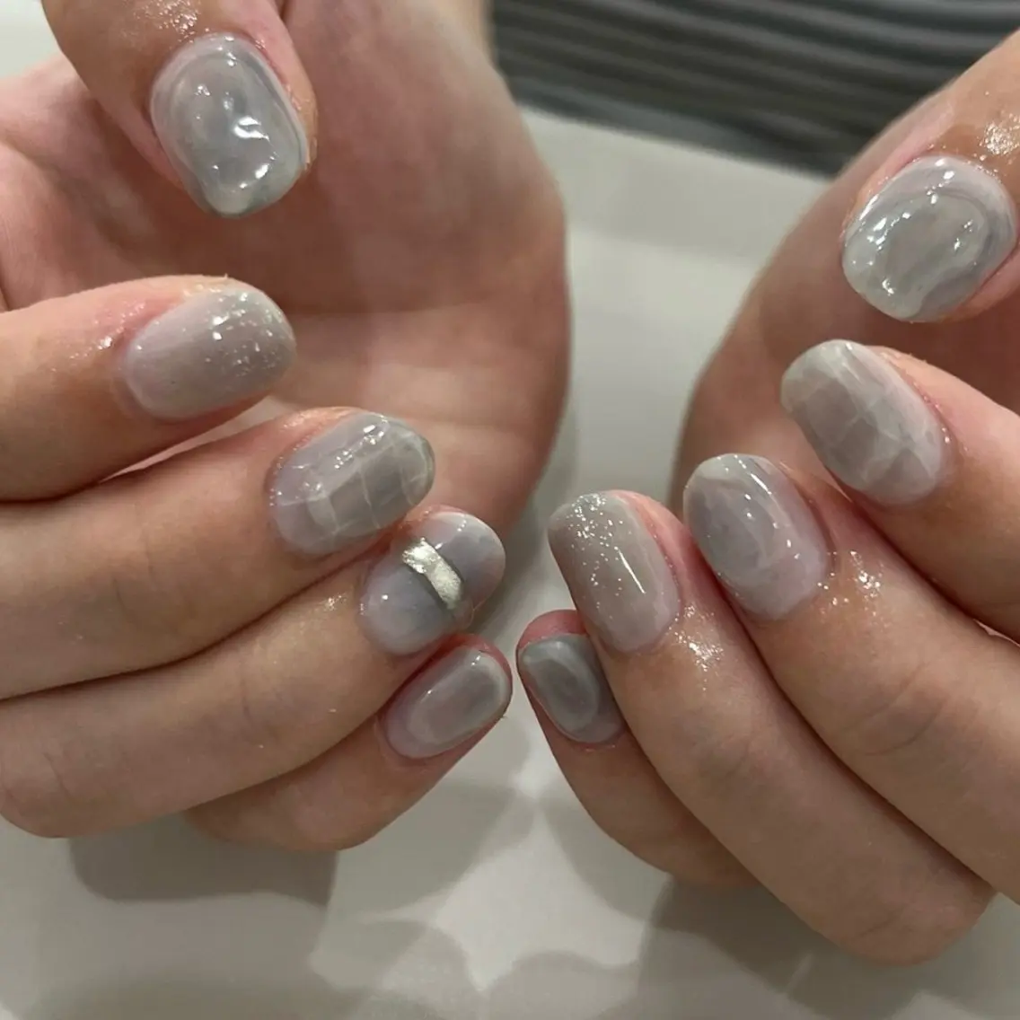 ネイル 水色 ニュアンスネイル ハンドネイル nail◯ petitnanoのネイルデザイン