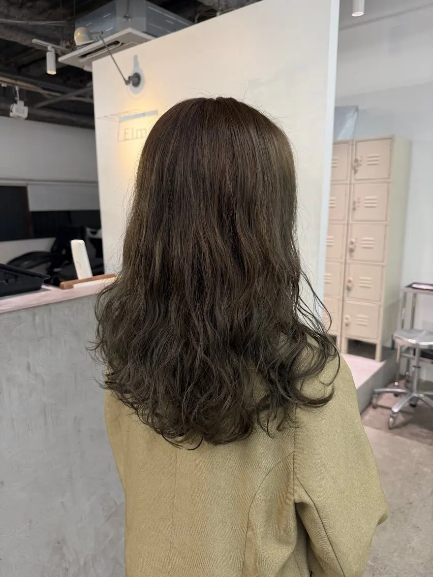 セミロング カラー ベージュカラー オリーブベージュ ヘアカラー ダブルカラー 大募集中❣️ あいりのヘアスタイル