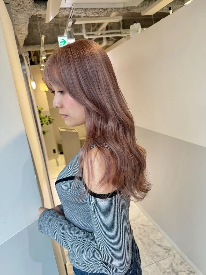 ミディアム カラー 顔まわりの神様✨ 透明感カラー藤嶋秀幸のヘアスタイル