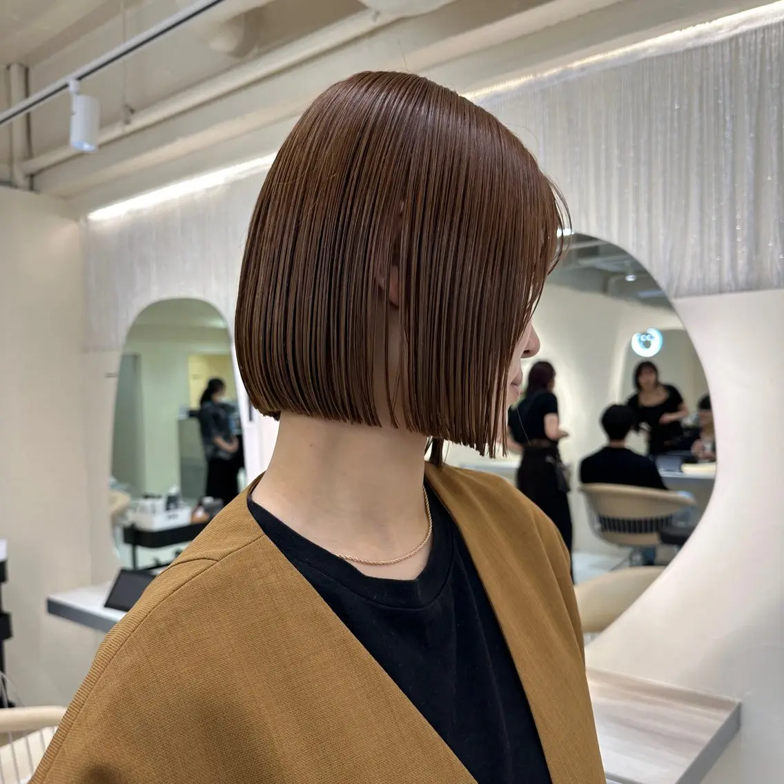 ミディアム カラー カット ヘアカラー トリートメント 縮毛矯正ボブ&顔まわ レイヤー♡TOMOEのヘアスタイル