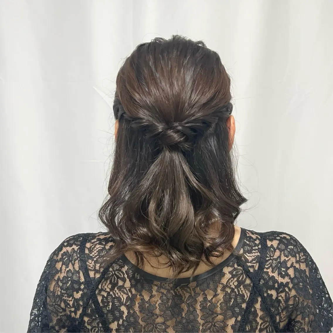 ヘアアレンジ ハーフアップ ヘアセット 川崎ヘアメイク🪞 CHATEAUのヘアスタイル