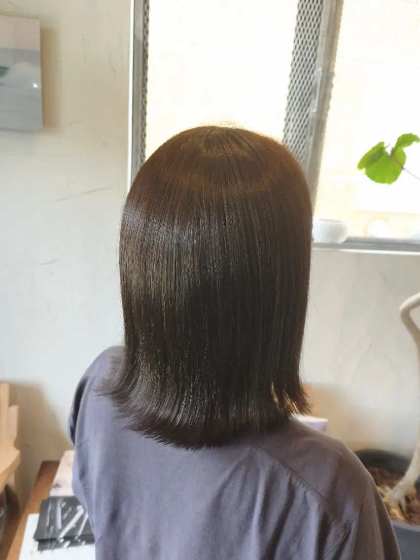 セミロング ヘアカラー LEASH 北原のヘアスタイル