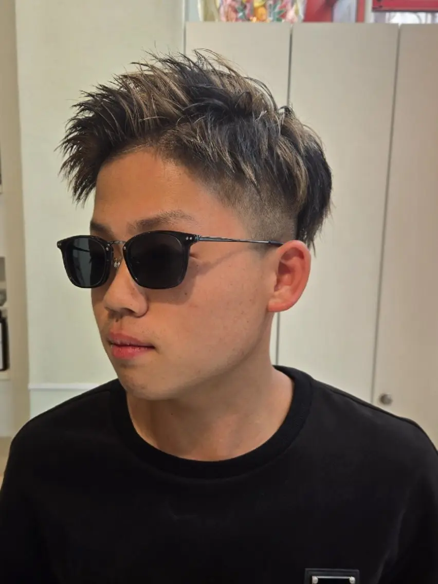 ショート カラー ハイライトカラー ハイライト カット ヘアカラー 遠藤 史秋のヘアスタイル