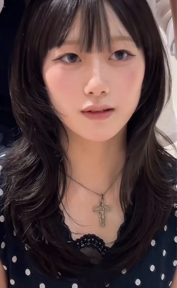 セミロング 真下 瑞歩のヘアスタイル