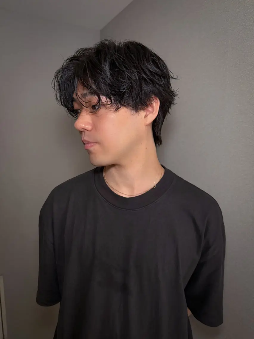 ショート パーマ メンズ センターパート フェザーパーマ マッシュ メンズパーマ くせ毛 カット パーマ センターパート特化 井上健太のヘアスタイル