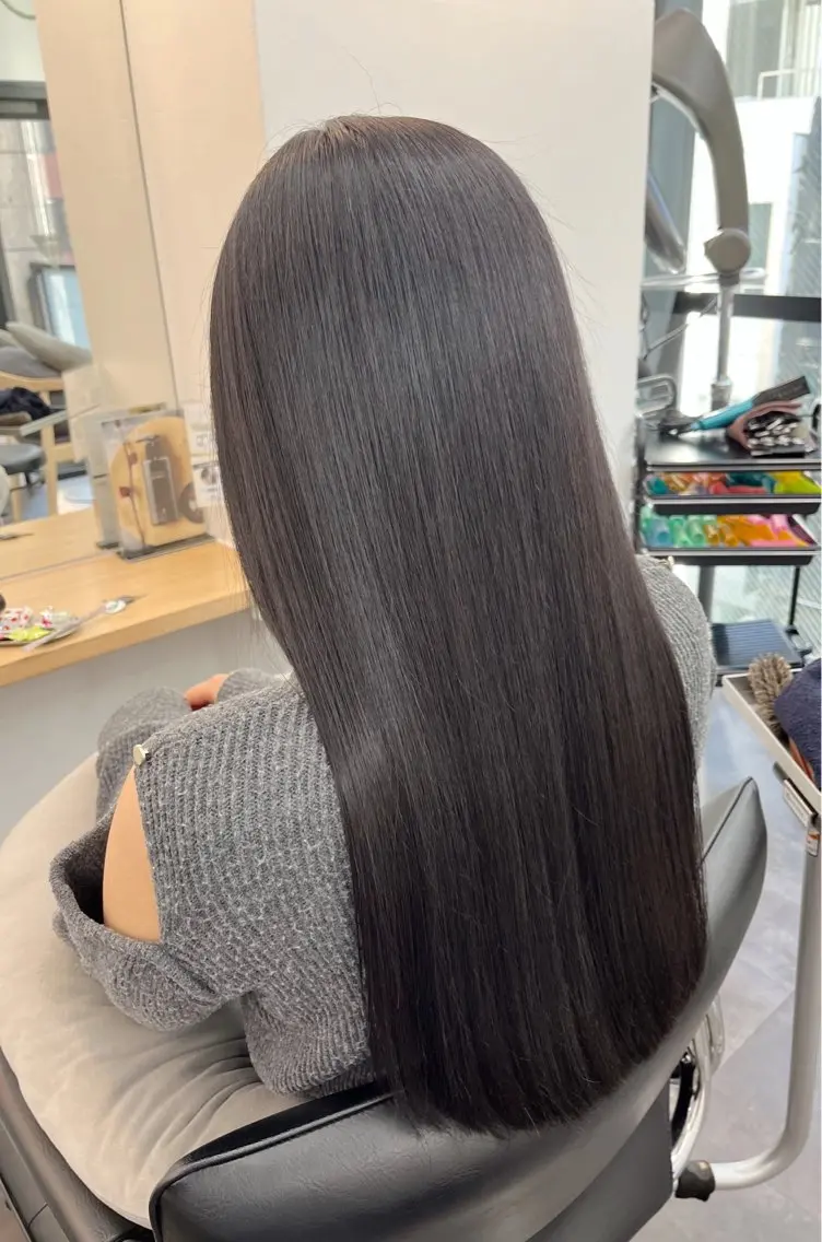 ロング カラー トリートメント mai🐷髪質改善 🖤透ける暗髪🖤のヘアスタイル