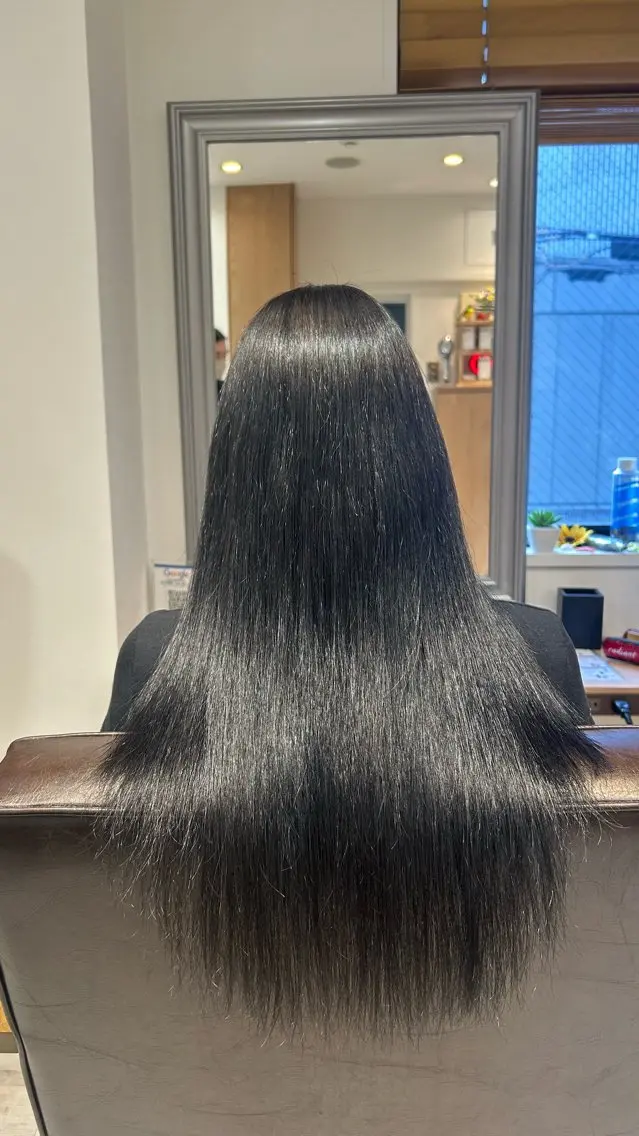 ロング カラー 黒髪 ヘアカラー トリートメント まい🎀ピンク💝 透明感/髪質改善のヘアスタイル
