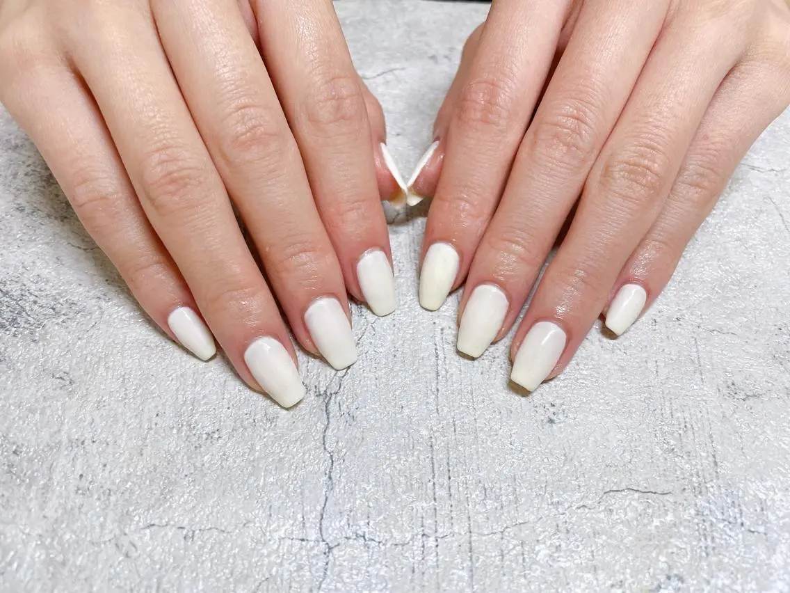 ネイル 桜ネイル 長さ出し フットネイル フレンチネイル ジェルネイル ハンドネイル mogunail &blowのネイルデザイン