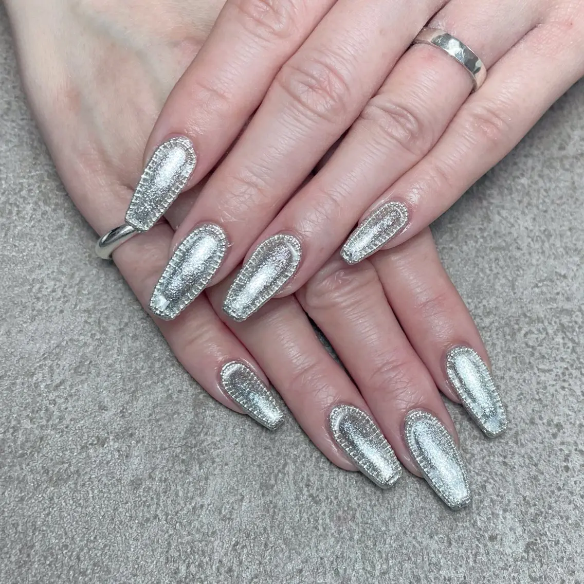 ネイル ハンドネイル nailroom DIASOMNIAのネイルデザイン