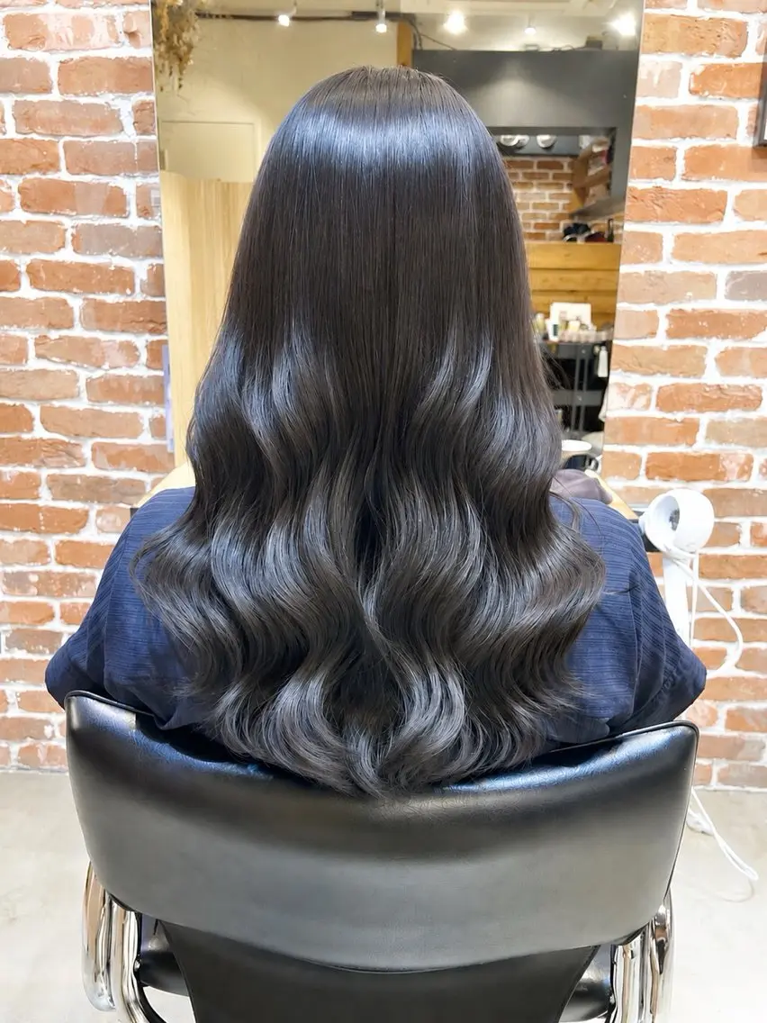 ロング 縮毛矯正 カット パーマ トリートメント コテ巻き風パーマ サトウタケル 表参道のヘアスタイル