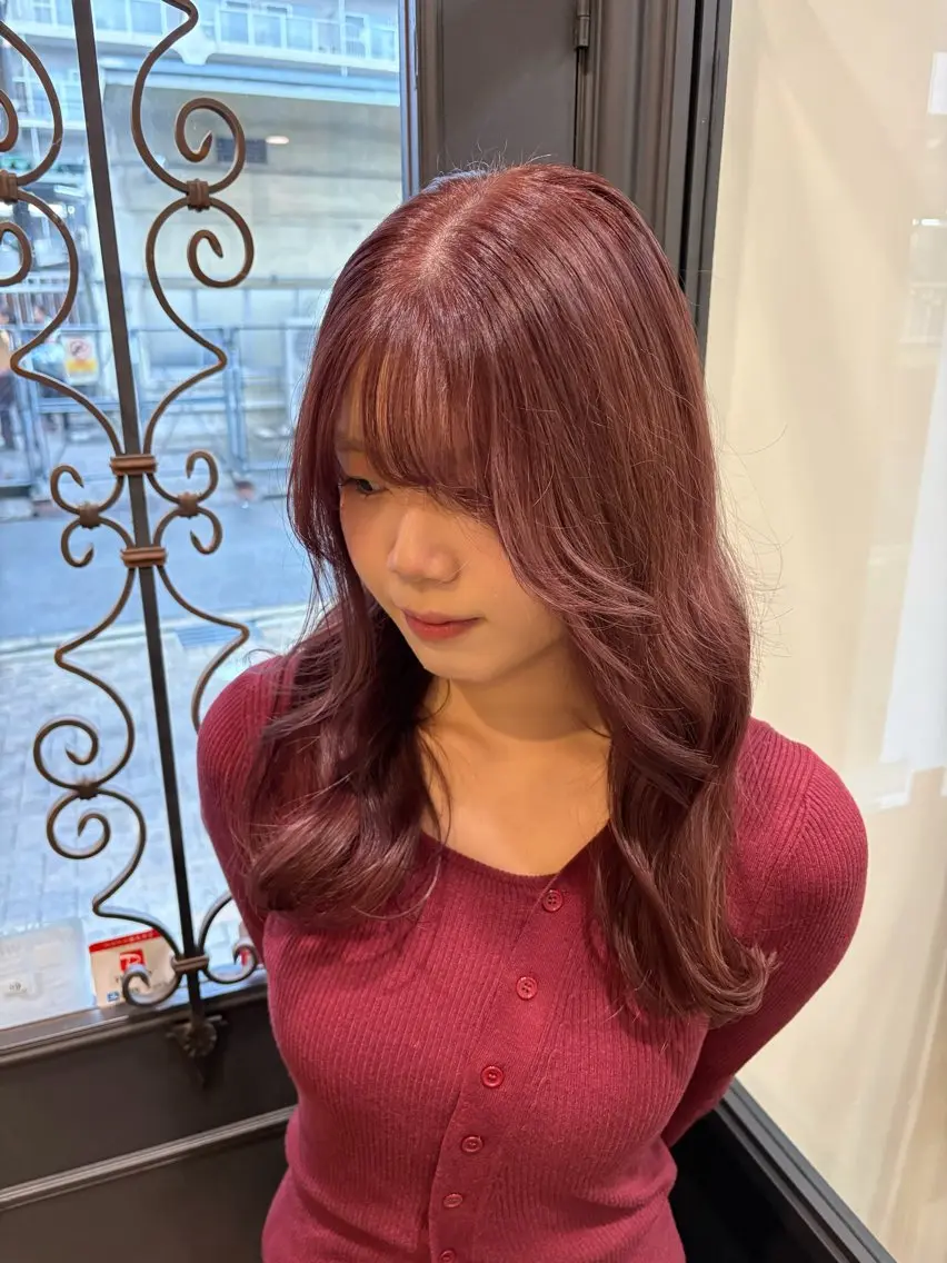 ロング カラー ヘアカラー しおり🍬 KOKORO🤍のヘアスタイル