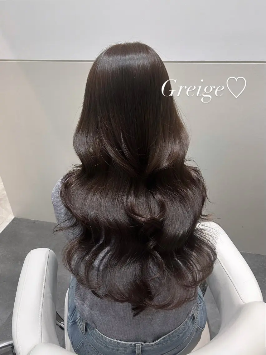 ロング カラー 透明感カラー グレージュ 🩷韓国ヘア/ヨシン モリ🩷Maikaのヘアスタイル