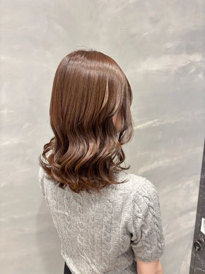 セミロング カラー ブラウンカラー チョコレートブラウン カット ヘアカラー トリートメント "今"だけでない美髪 KOTOMIのヘアスタイル