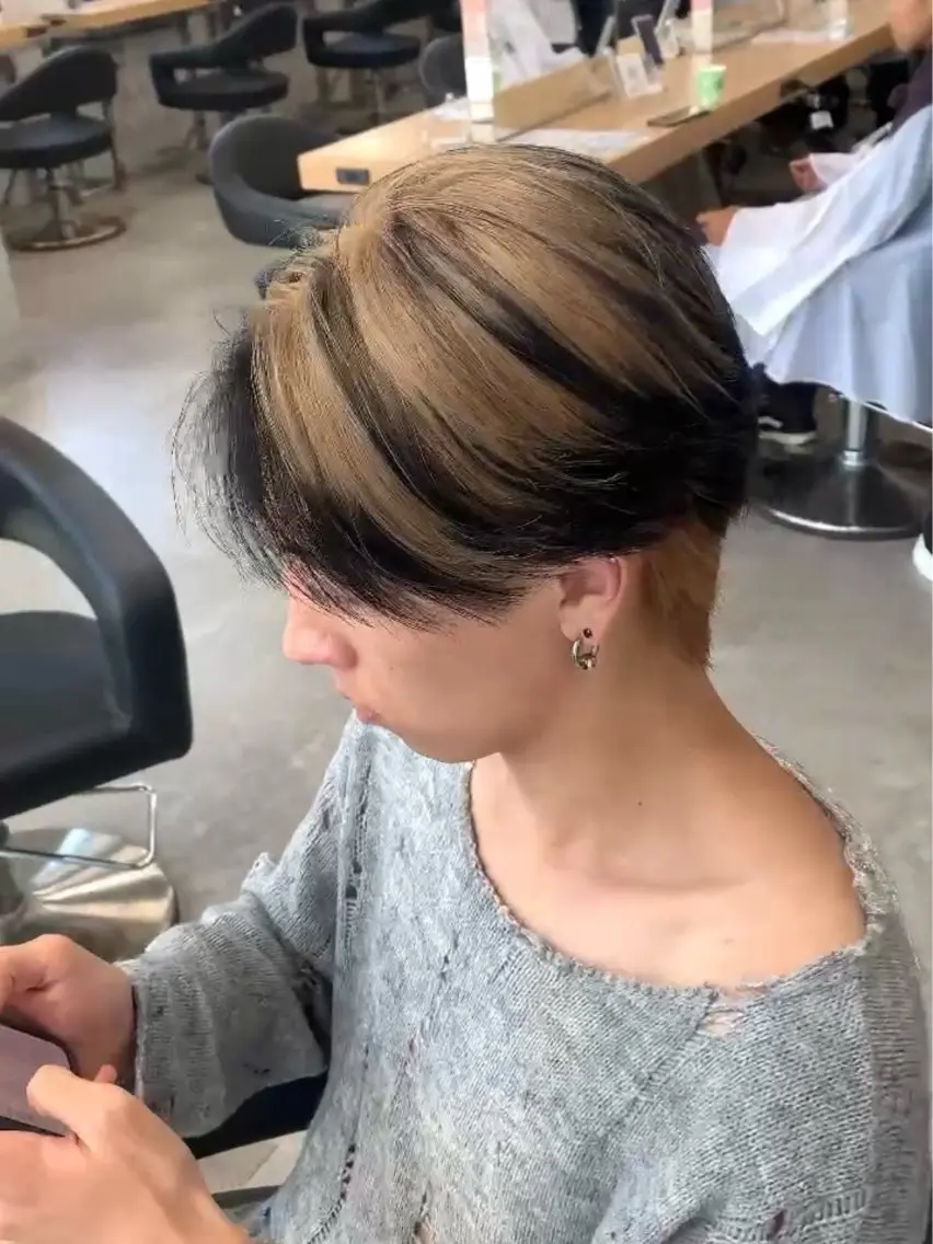 カラー メンズ 佐藤 晏璃のヘアスタイル