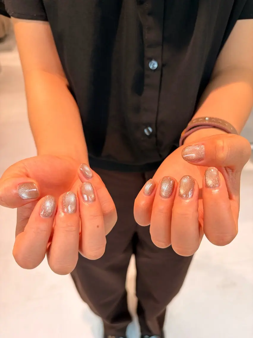 ネイル マグネットネイル マグネットワンカラー ワンカラーネイル ハンドネイル DEE nail madoka.tのネイルデザイン