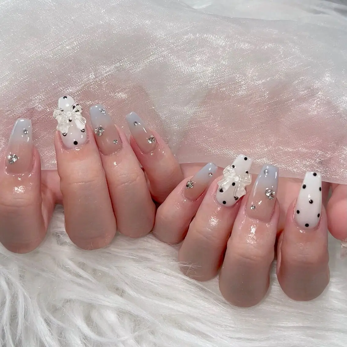 ネイル オーロラネイル 長さ出し フラッシュネイル フレンチネイル ジェルネイル ハンドネイル ハンドケア CiCi Nail Salonのネイルデザイン